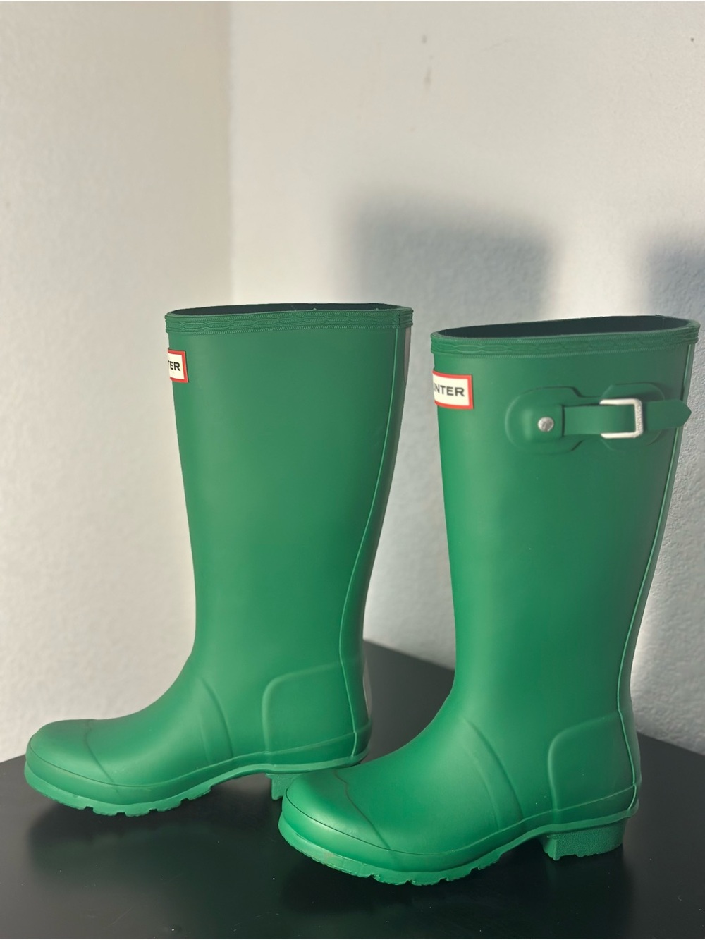 Hunter Kids Tall Rain Boots in Green with Side Buckle (No Original Box)